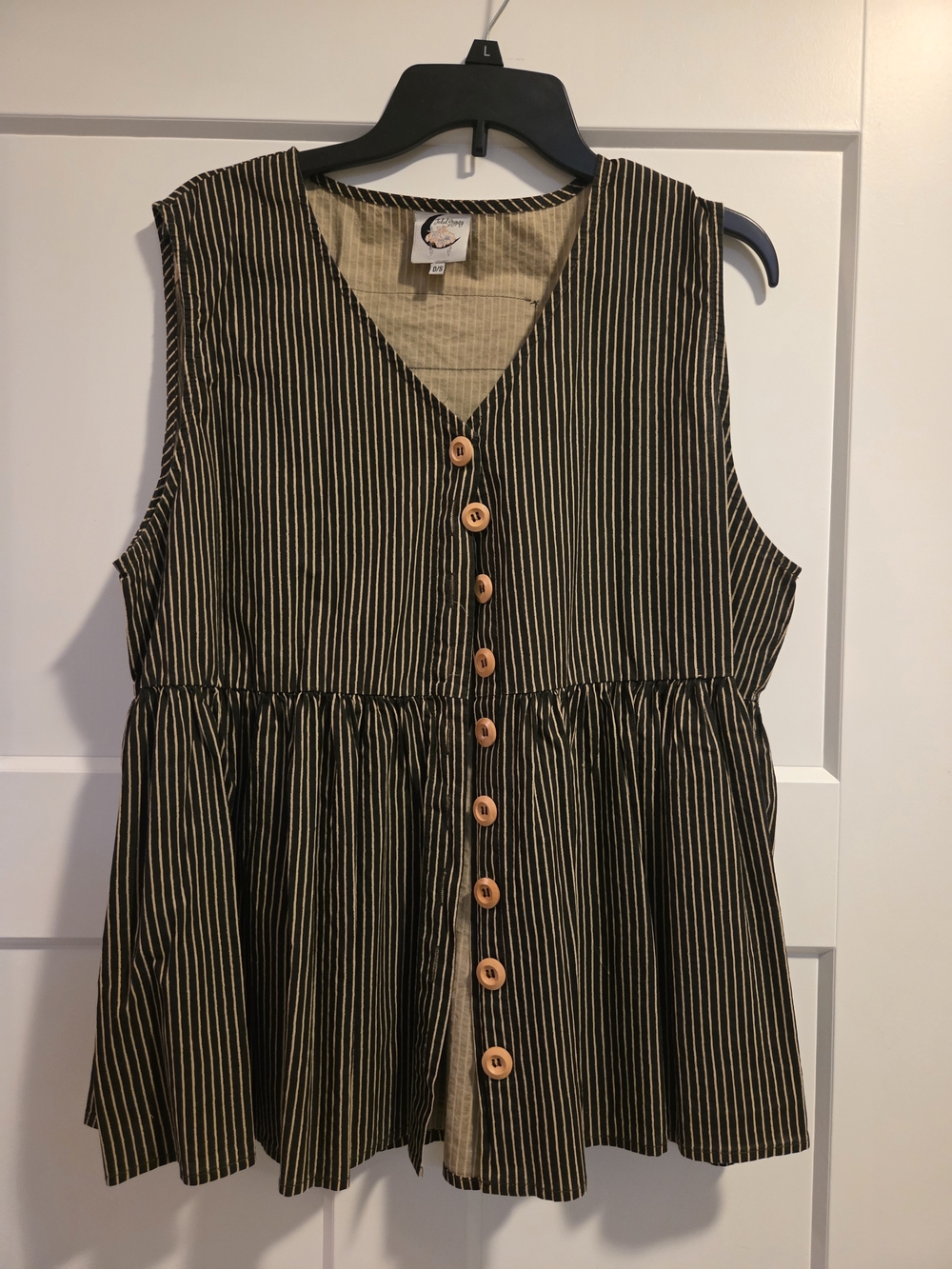 Striped V-Neck Button Front Peplum Vest - Black/White